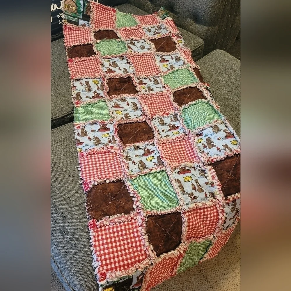 Handmade rag throw quilt fishing bears New